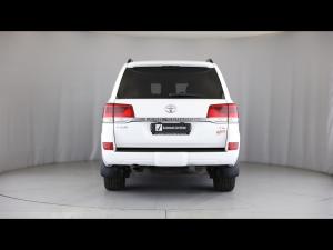 Toyota Land Cruiser 200 4.5D-4D V8 VX-R - Image 5