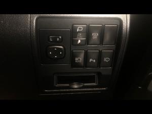 Toyota Land Cruiser 200 4.5D-4D V8 VX-R - Image 16