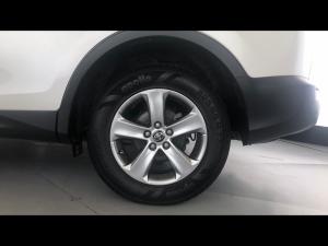 Toyota RAV4 2.2D-4D AWD GX - Image 19