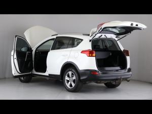 Toyota RAV4 2.2D-4D AWD GX - Image 25