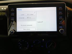 Toyota Hilux 2.4GD-6 double cab Raider manual - Image 12