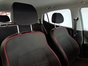 Hyundai Grand i10 1.0 Premium hatch - Image 14