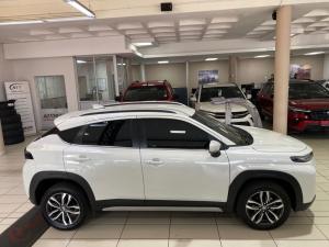 Toyota Starlet Cross 1.5XR automatic - Image 3