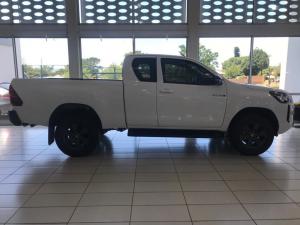 Toyota Hilux 2.4 GD-6 RB RaiderE/CAB - Image 3