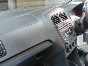 Volkswagen Polo Vivo 1.4 Trendline - Image 14