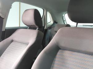Volkswagen Polo Vivo 1.4 Trendline - Image 9