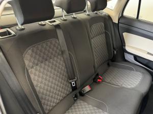 Volkswagen Polo 1.6 - Image 11