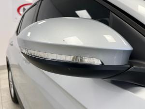 Volkswagen T-CROSS 1.0 TSI Life DSG - Image 13