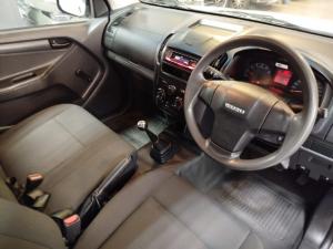 Isuzu D-Max Gen 6 250c single cab Fleetside - Image 4