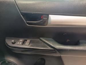 Toyota Hilux 2.4GD-6 Xtra cab Raider manual - Image 14