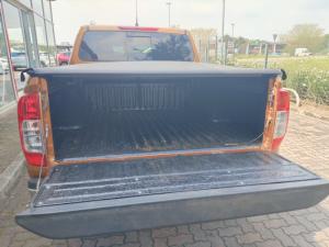 Nissan Navara 2.3D double cab 4x4 LE auto - Image 10