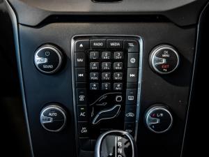 Volvo V40 T2 Kinetic - Image 14