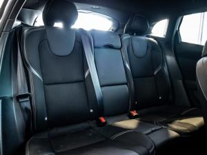 Volvo V40 T2 Kinetic - Image 16