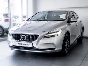 Volvo V40 T2 Kinetic - Image 1