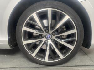 Volvo V40 T2 Kinetic - Image 7