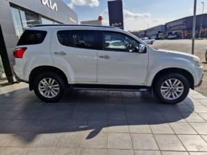 Isuzu mu-X 3.0 - Image 4