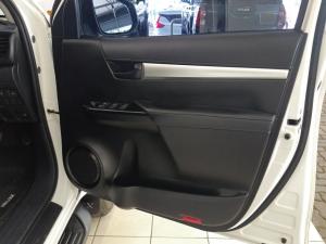 Toyota Hilux 2.4GD-6 double cab 4x4 Raider auto - Image 12