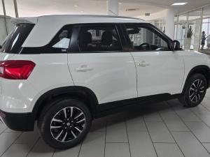 Suzuki Vitara Brezza 1.5 GLX - Image 19