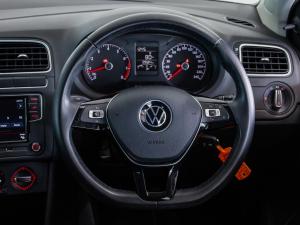 Volkswagen Polo Vivo hatch 1.6 Highline - Image 16