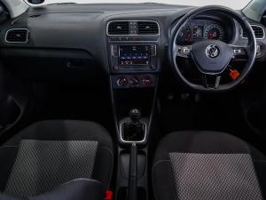 Volkswagen Polo Vivo hatch 1.6 Highline - Image 19