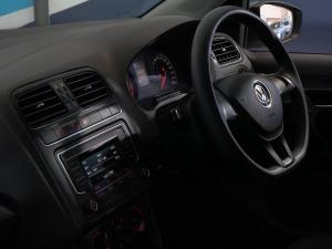 Volkswagen Polo Vivo hatch 1.4 Trendline - Image 13