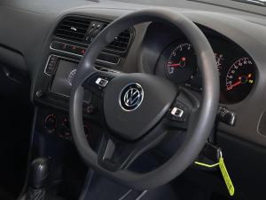Volkswagen Polo Vivo hatch 1.6 Comfortline auto - Image 13