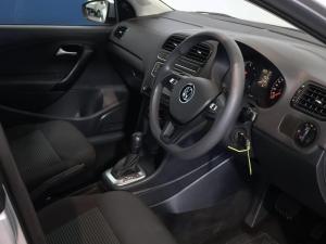 Volkswagen Polo Vivo hatch 1.6 Comfortline auto - Image 15