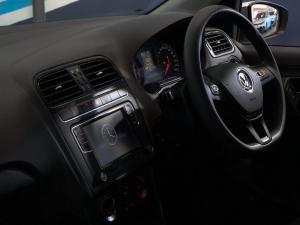 Volkswagen Polo Vivo hatch 1.6 Comfortline auto - Image 18