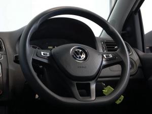 Volkswagen Polo Vivo hatch 1.6 Comfortline auto - Image 20