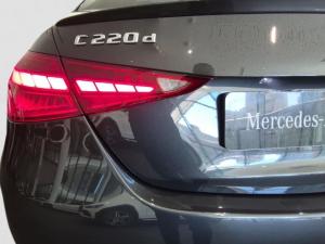 Mercedes-Benz C-Class C200 Avantgarde - Image 20