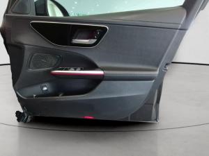 Mercedes-Benz C-Class C200 Avantgarde - Image 9