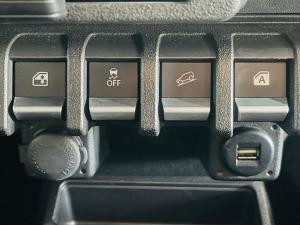 Suzuki Jimny 1.5 GL AllGrip 5-door manual - Image 18