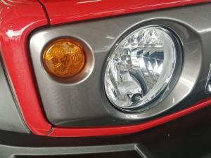 Suzuki Jimny 1.5 GL AllGrip 5-door manual - Image 18