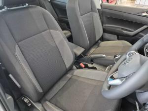Volkswagen Polo hatch 1.0TSI Life auto - Image 13