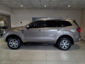 Ford Everest 3.2TDCi 4WD XLT - Image 2