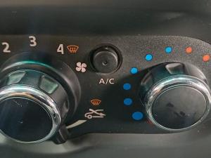 Nissan NP200 1.6i safety pack (aircon) - Image 18