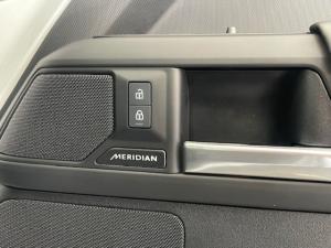 Land Rover Defender 110 D350 X-Dynamic HSE - Image 13