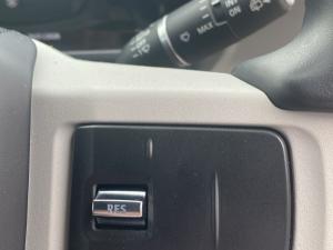 Land Rover Defender 110 D300 X-Dynamic HSE - Image 24