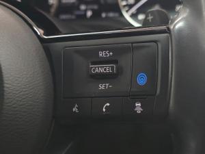 Nissan Qashqai 1.3T Acenta Plus - Image 17