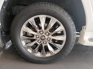 Toyota Land Cruiser 300 3.5T ZX - Image 6