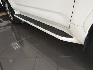 Toyota Land Cruiser 300 3.5T ZX - Image 7