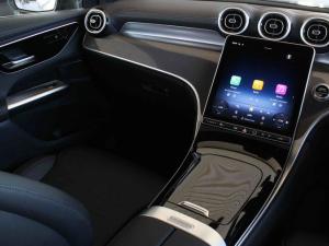 Mercedes-Benz GLC GLC220d 4Matic Avantgarde - Image 18