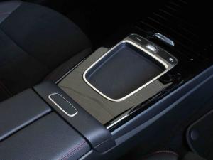 Mercedes-Benz A-Class A200 hatch Progressive - Image 11