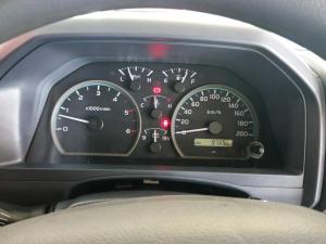 Toyota Land Cruiser 76 4.5D-4D V8 station wagon LX - Image 11