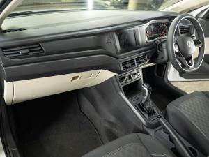 Volkswagen Polo sedan 1.6 Life auto - Image 18