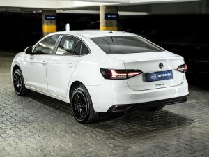 Volkswagen Polo sedan 1.6 Life auto - Image 3