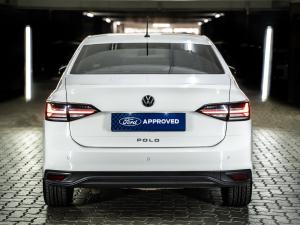 Volkswagen Polo sedan 1.6 Life auto - Image 5