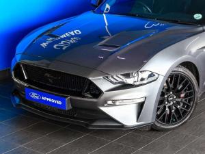 Ford Mustang 5.0 GT fastback - Image 2