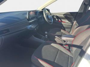Hyundai i20 1.2 Fluid - Image 10