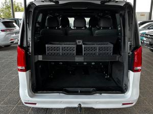Mercedes-Benz V-Class V300d Exclusive - Image 12
